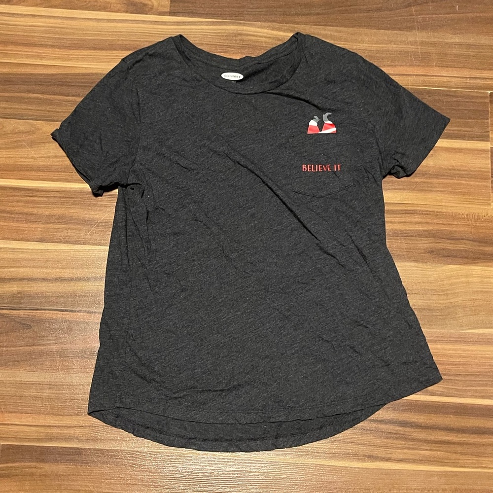 👻🎃CLEARANCE🎃👻 Old Navy Christmas shirt